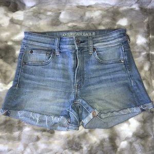 AE High Waisted Short